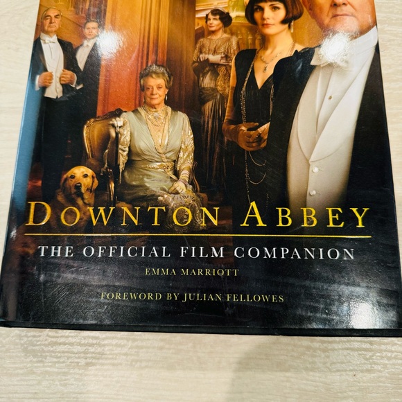Downton Abbey The Official Film Companion Hardcover Coffee Table Book - Picture 4 of 10